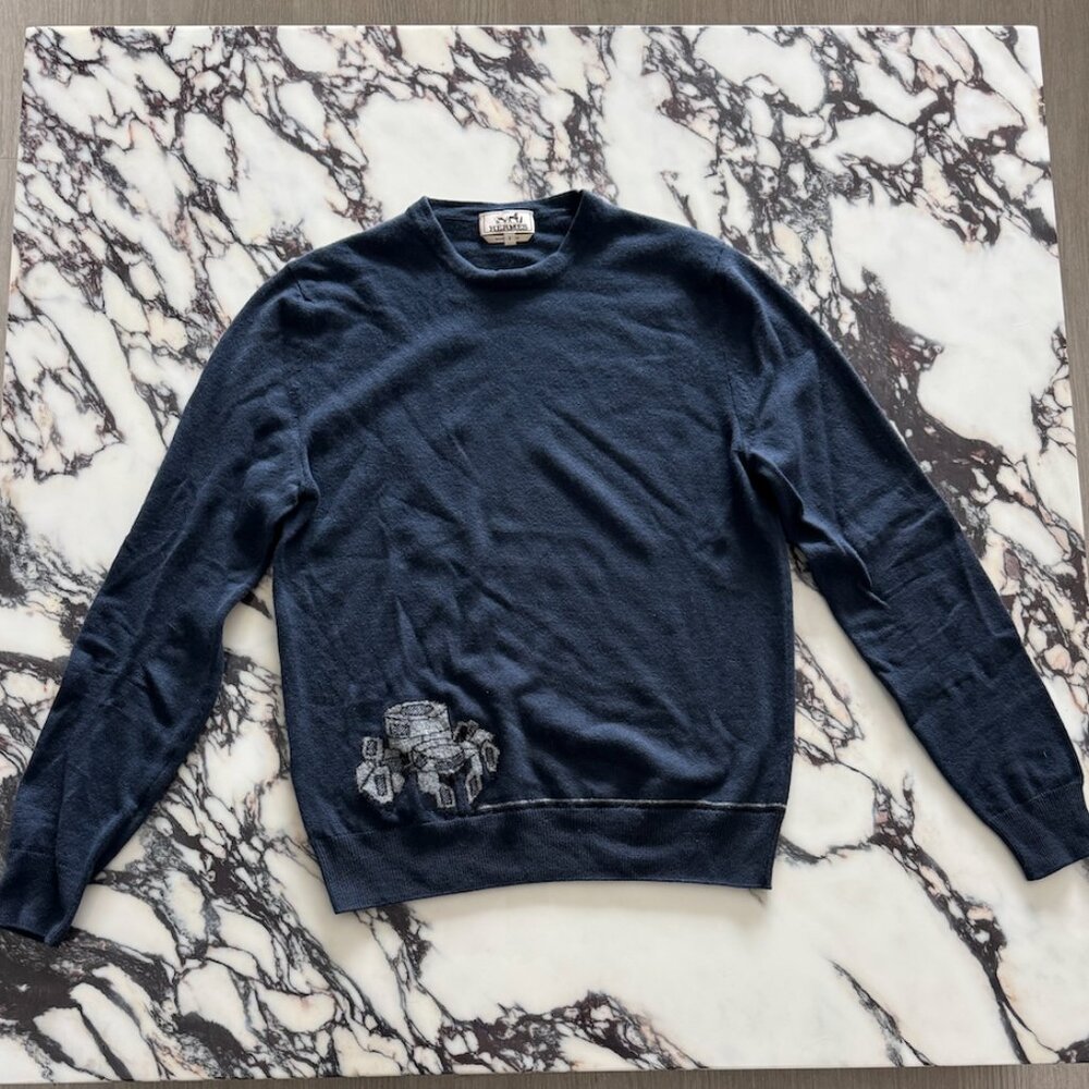 Hermès Men's Virgin Wool Long Sleeve Crew Neck Pullover in Océan. Size S.